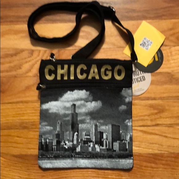 Robin Ruth Handbags - Robin Ruth Chicago Crossbody Bag